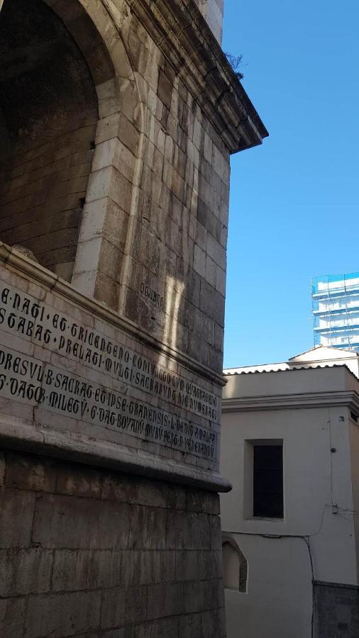 Santa Chiara Home Spaccanapoli מראה חיצוני תמונה