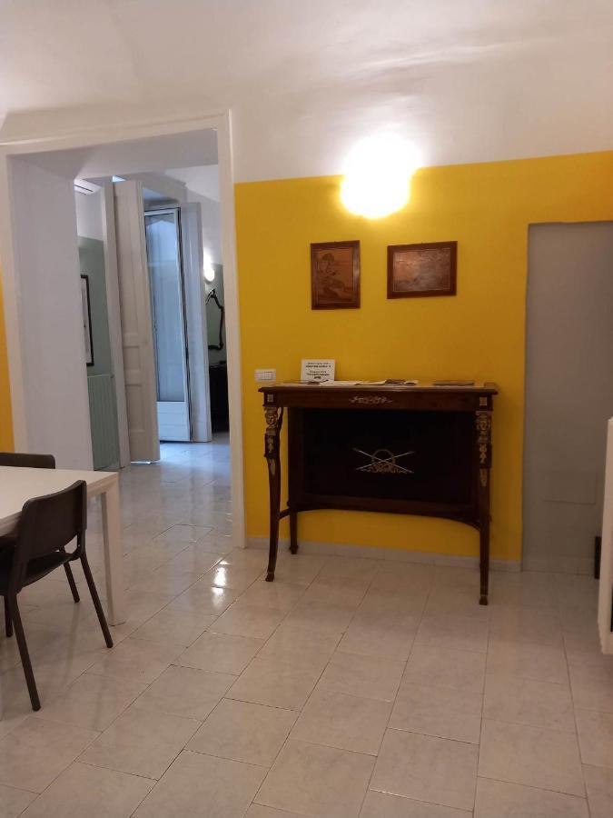 Santa Chiara Home Spaccanapoli מראה חיצוני תמונה