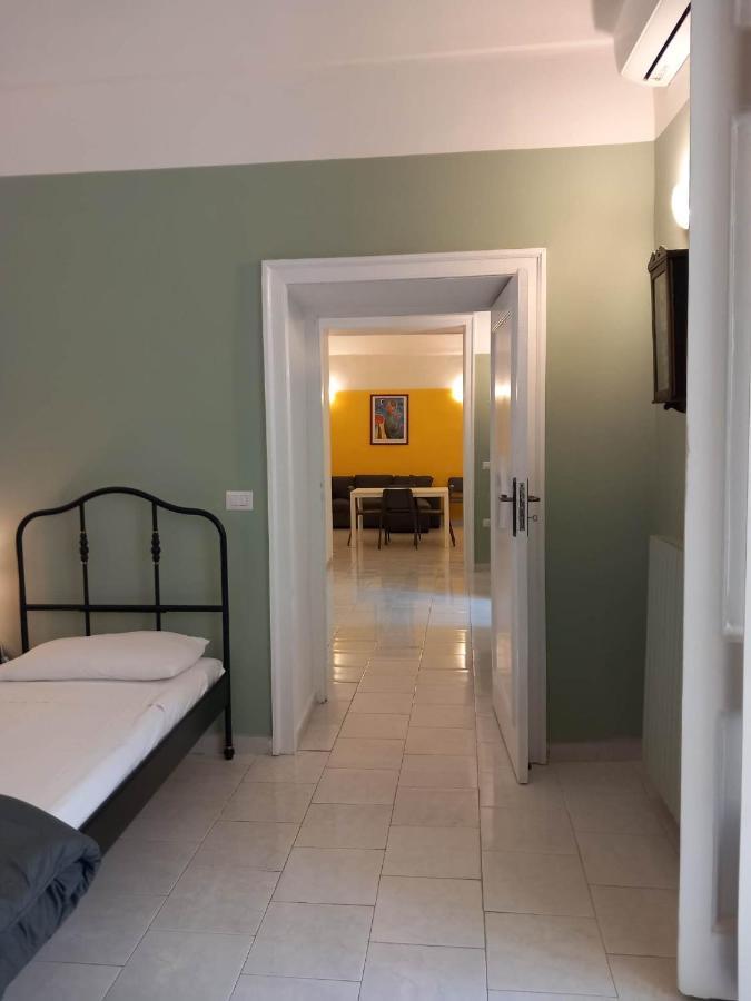 Santa Chiara Home Spaccanapoli מראה חיצוני תמונה