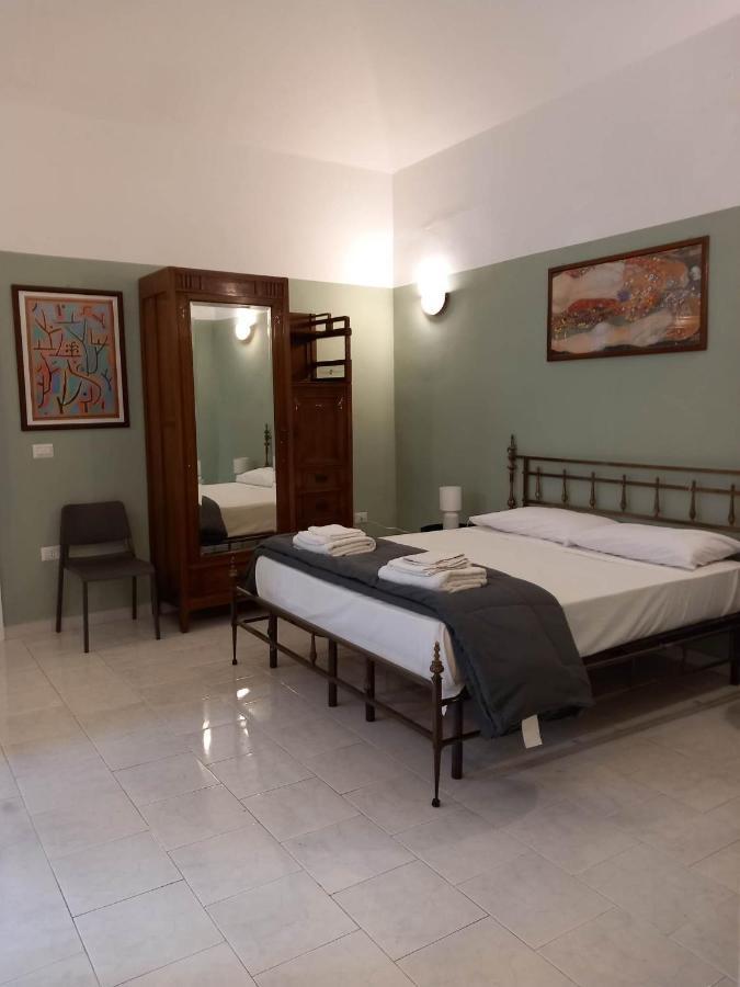 Santa Chiara Home Spaccanapoli מראה חיצוני תמונה